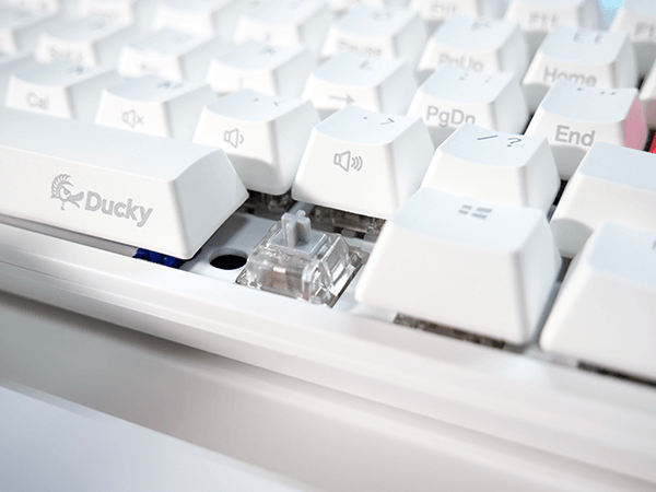 60 銀軸ダッキー Ducky One 2 Miniレビュー コンパクトなのに豊富な機能を搭載したゲーミング特化キーボード はせぽん